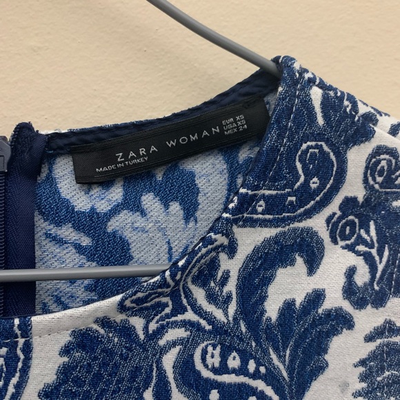 2/$25 ‼️ Zara Paisley Peplum Blue Top - Picture 5 of 5